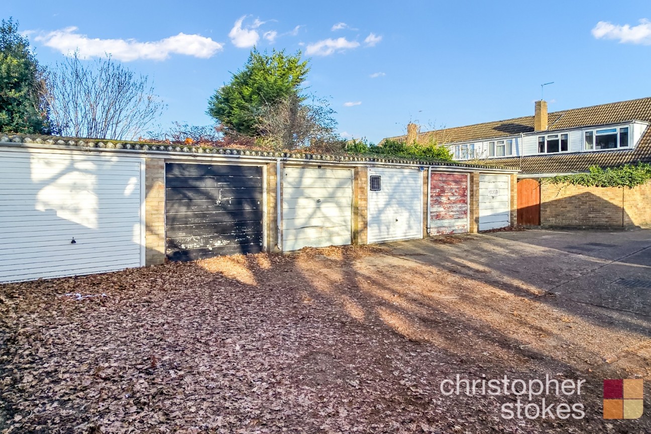 Ousden Close, Cheshunt, Waltham Cross, Hertfordshire, EN8 9RQ