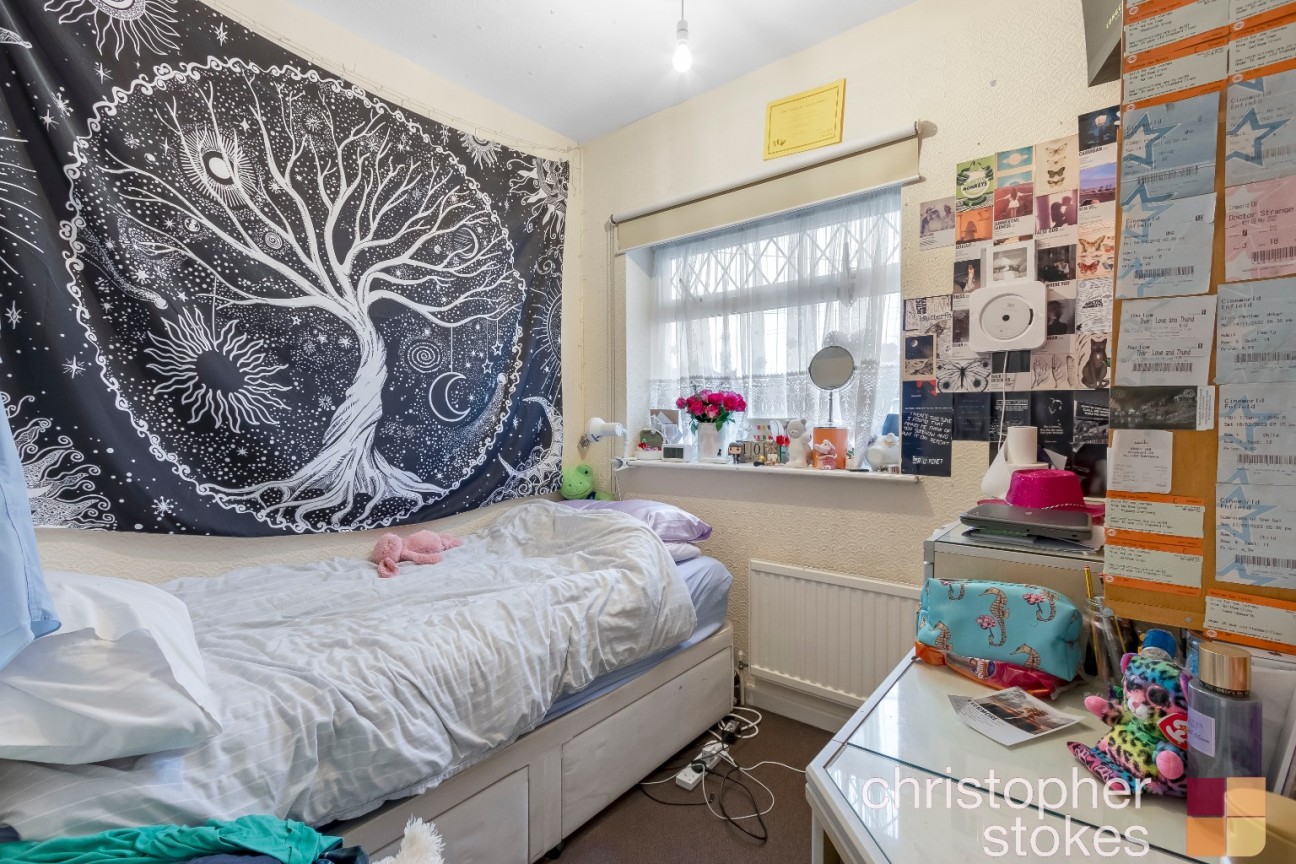 Royal Avenue, Waltham Cross, Hertfordshire, EN8 7QU