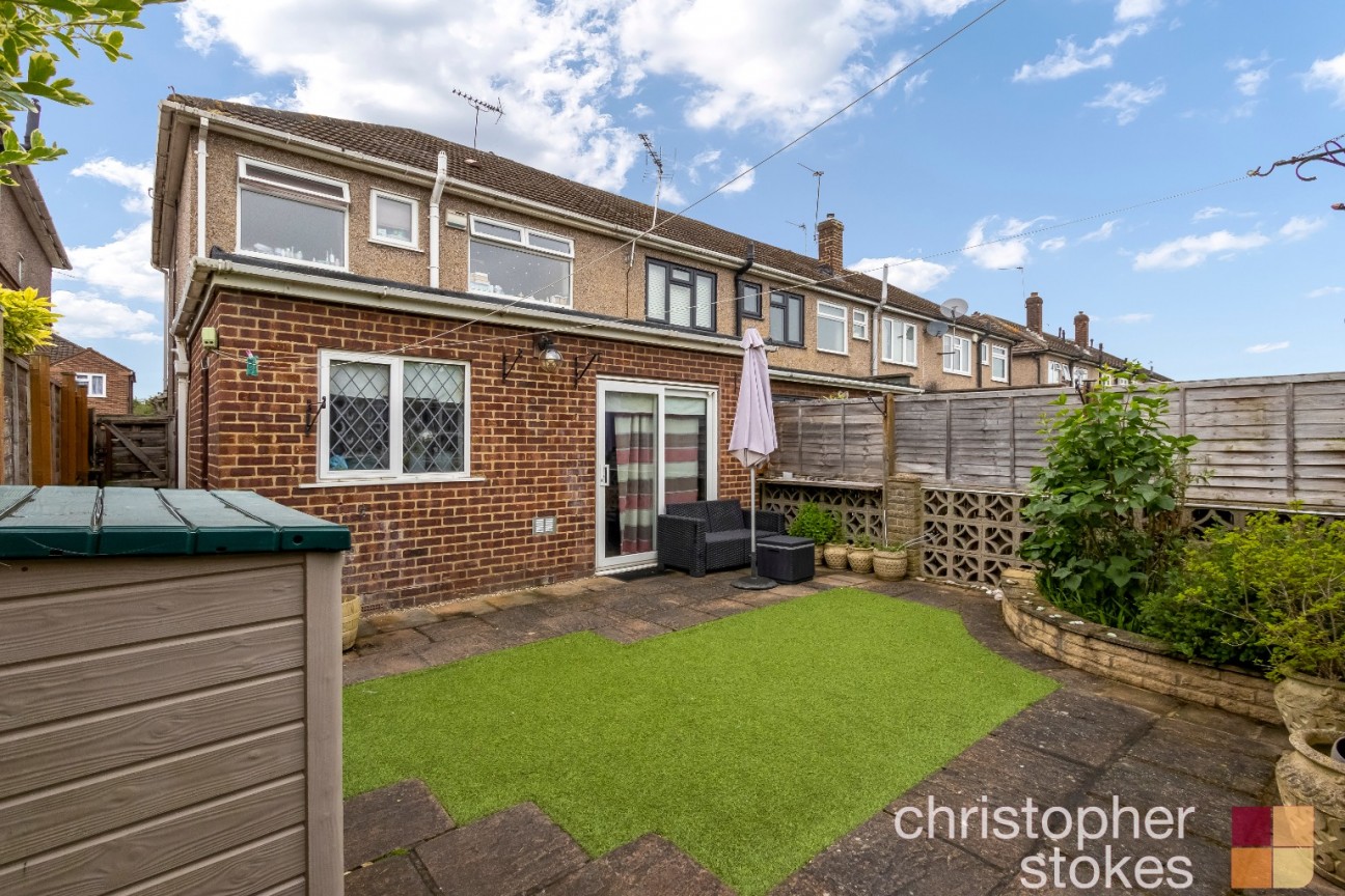 Royal Avenue, Waltham Cross, Hertfordshire, EN8 7QU