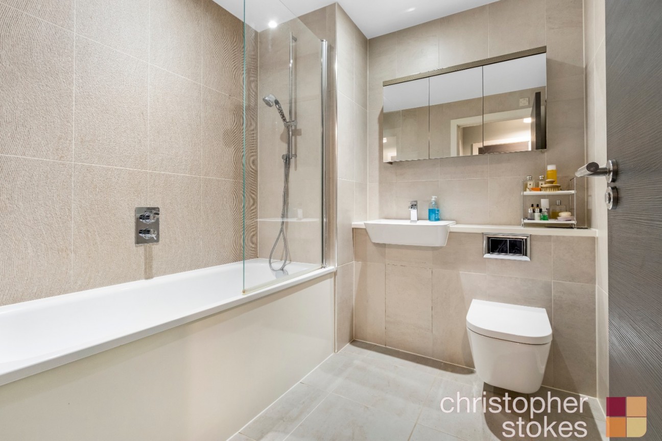 Markwick Avenue, Cheshunt, Waltham Cross, Hertfordshire, EN8 9FP