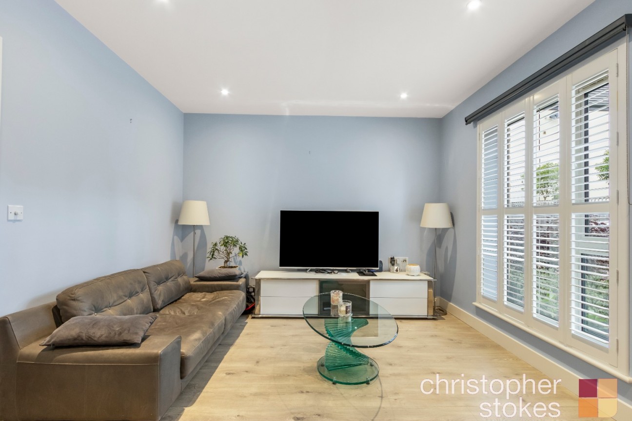 Markwick Avenue, Cheshunt, Waltham Cross, Hertfordshire, EN8 9FP