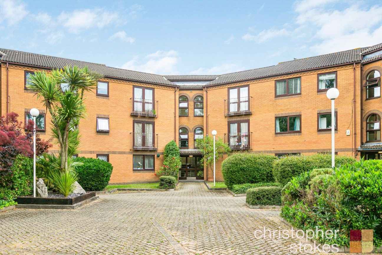 Westgate Court, Waltham Cross, Hertfordshire, EN8 8RZ
