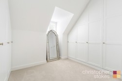 Elmer Close, Hoddesdon, Hertfordshire, EN11 8FS