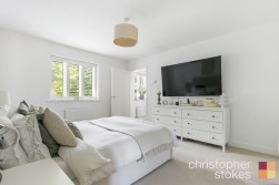 Elmer Close, Hoddesdon, Hertfordshire, EN11 8FS