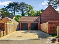Elmer Close, Hoddesdon, Hertfordshire, EN11 8FS
