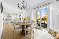 Elmer Close, Hoddesdon, Hertfordshire, EN11 8FS