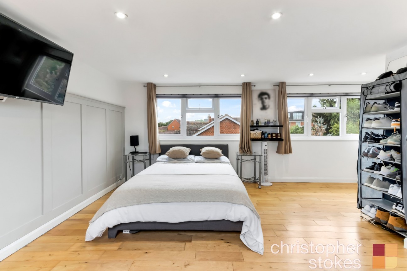 The Laurels, Hammondstreet Road, Waltham Cross, Hertfordshire, EN7 6NL