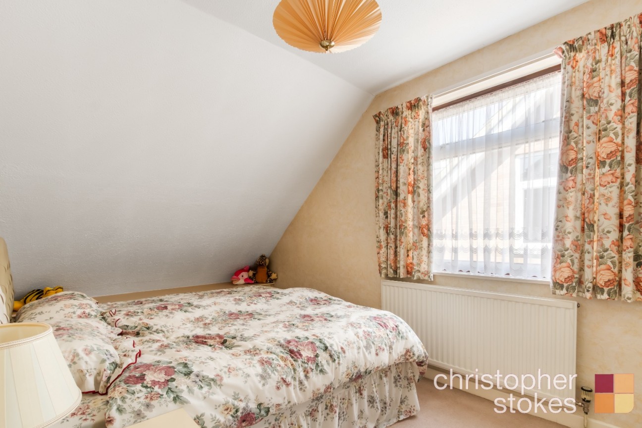 Southmead Crescent, Cheshunt, Hertfordshire, EN8 8UU
