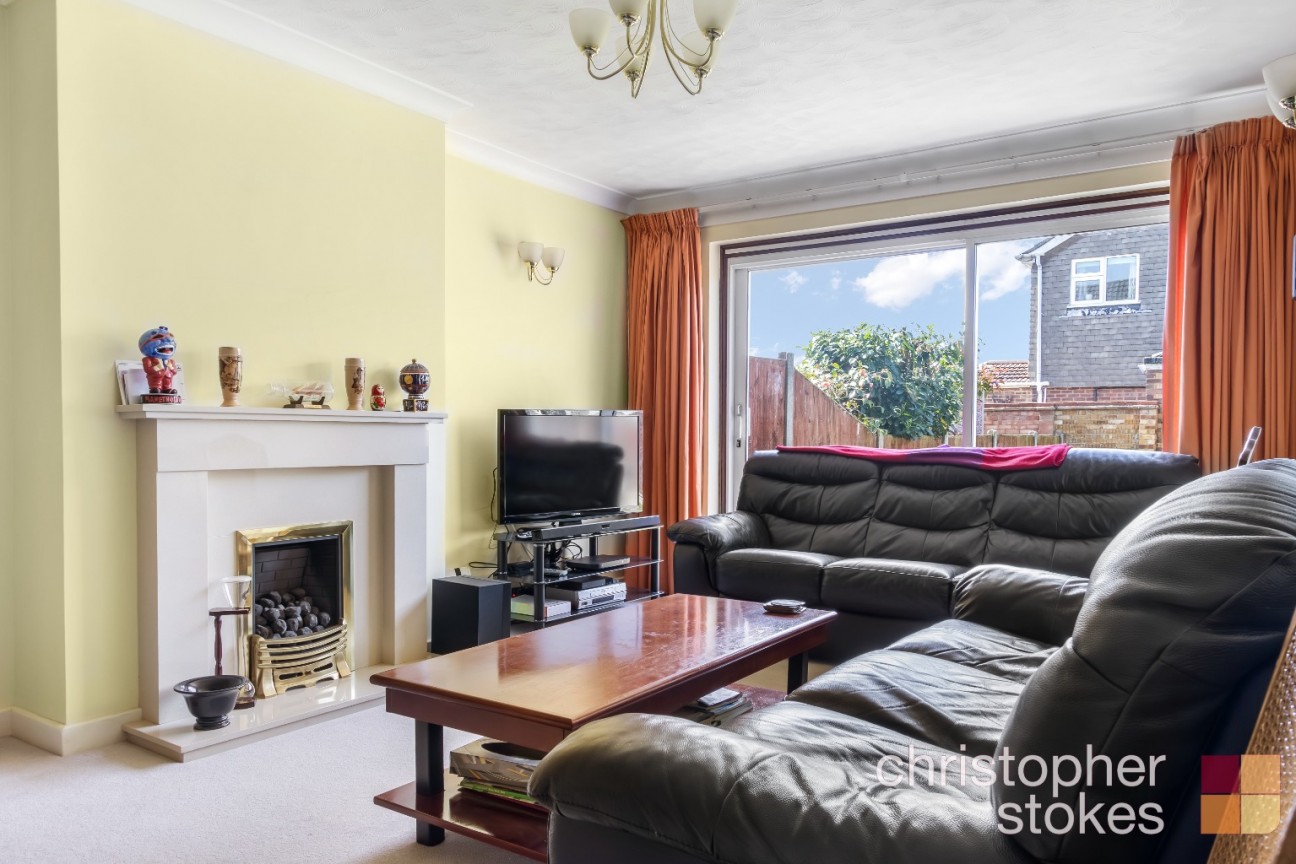Southmead Crescent, Cheshunt, Hertfordshire, EN8 8UU