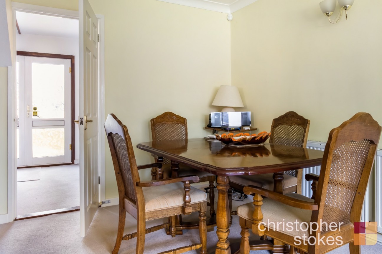 Southmead Crescent, Cheshunt, Hertfordshire, EN8 8UU