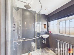 Northfield Road, Waltham Cross, Hertfordshire, EN8 7RE