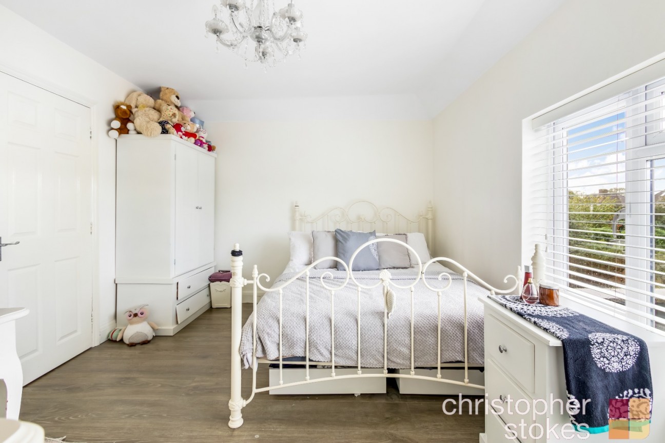 Goffs Oak Avenue, Goffs Oak, Hertfordshire, EN7 5NJ