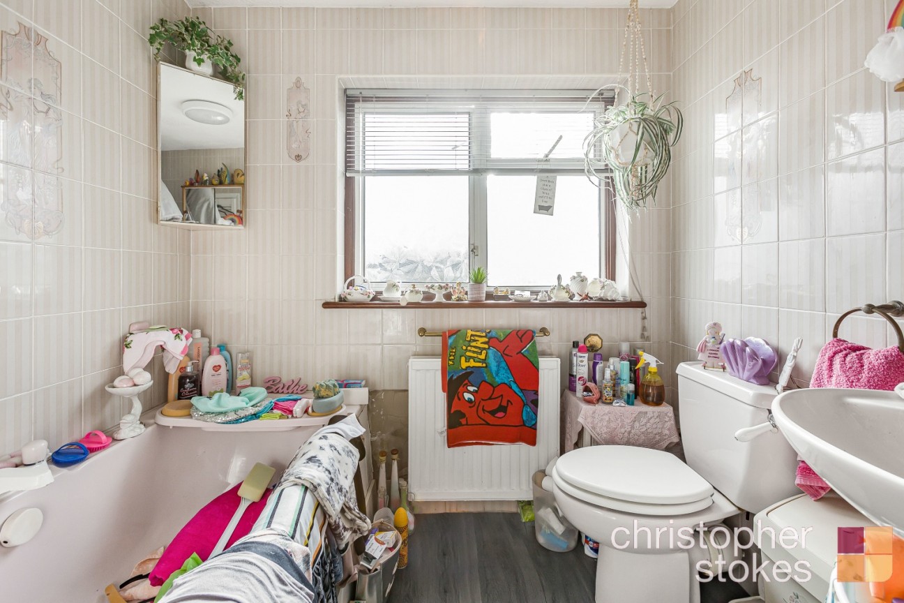 Moreton Close, Cheshunt, Hertfordshire, EN7 6LX