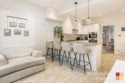 Turnford Villas, High Road, Turnford, Broxbourne, Hertfordshire, EN10 6BE