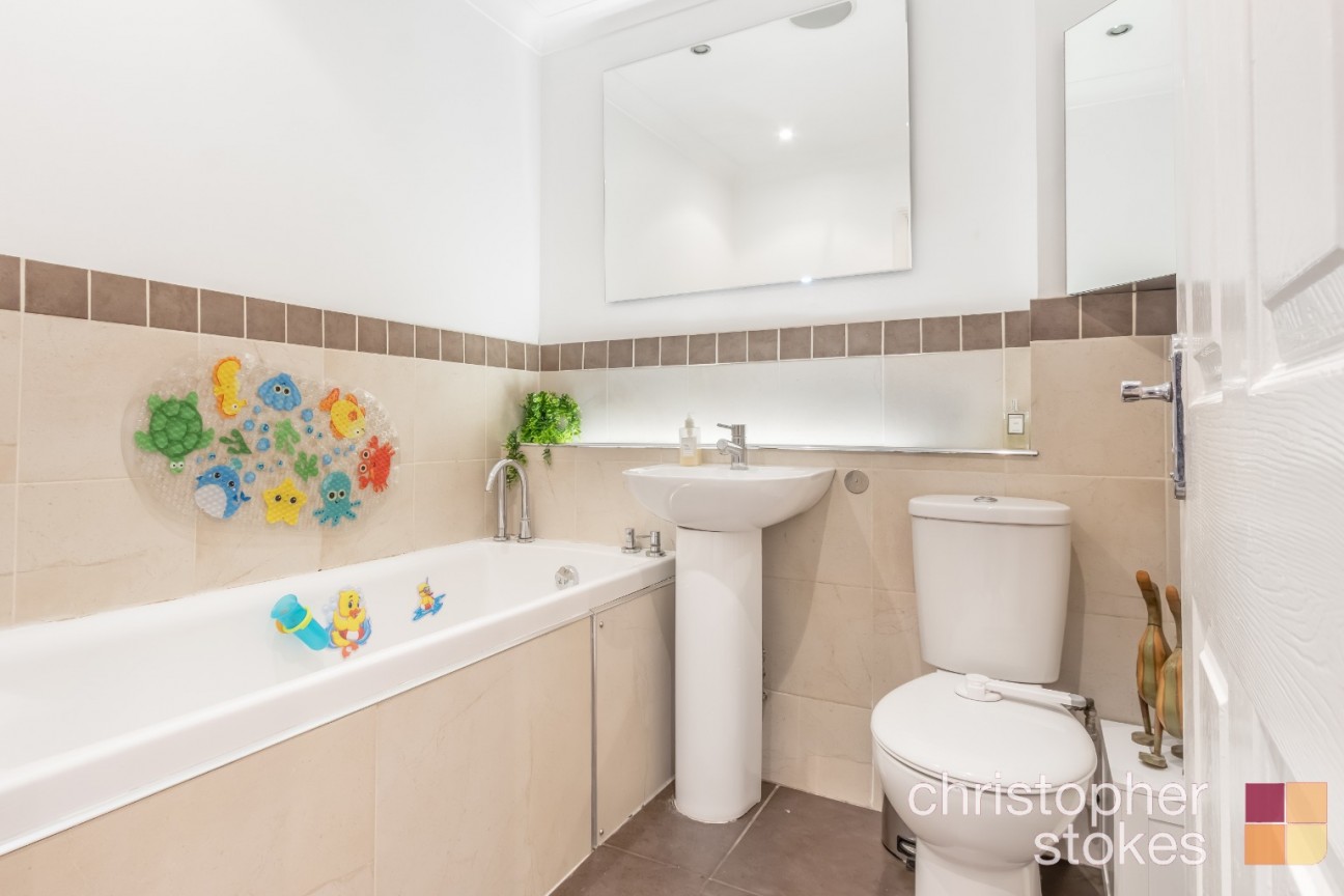 Turnford Villas, High Road, Turnford, Broxbourne, Hertfordshire, EN10 6BE