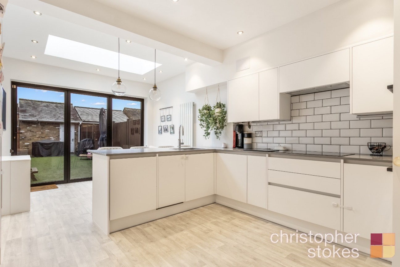 Turnford Villas, High Road, Turnford, Broxbourne, Hertfordshire, EN10 6BE