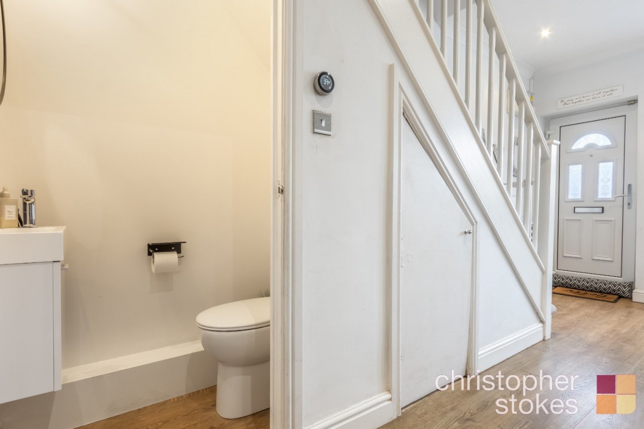 Turnford Villas, High Road, Turnford, Broxbourne, Hertfordshire, EN10 6BE