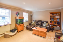 Glen Luce, Turners Hill, Cheshunt, Waltham Cross, Hertfordshire, EN8 8NW
