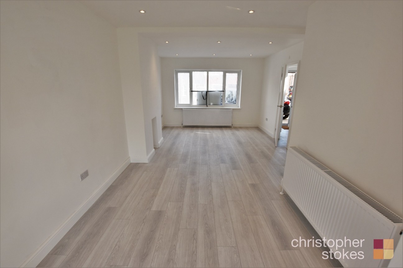 Central Avenue, Waltham Cross, Hertfordshire, EN8 7JJ