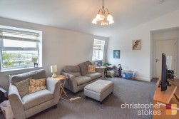 Lambs Close, Cuffley, Potters Bar, Hertfordshire, EN6 4HB