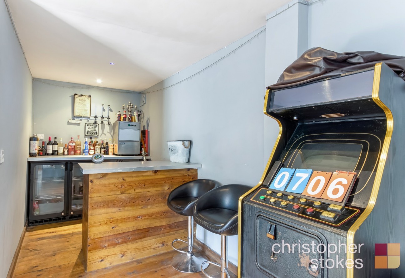 Beltona Gardens, Cheshunt, Waltham Cross, Hertfordshire, EN8 0PA