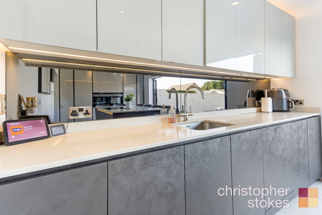 Beltona Gardens, Cheshunt, Waltham Cross, Hertfordshire, EN8 0PA