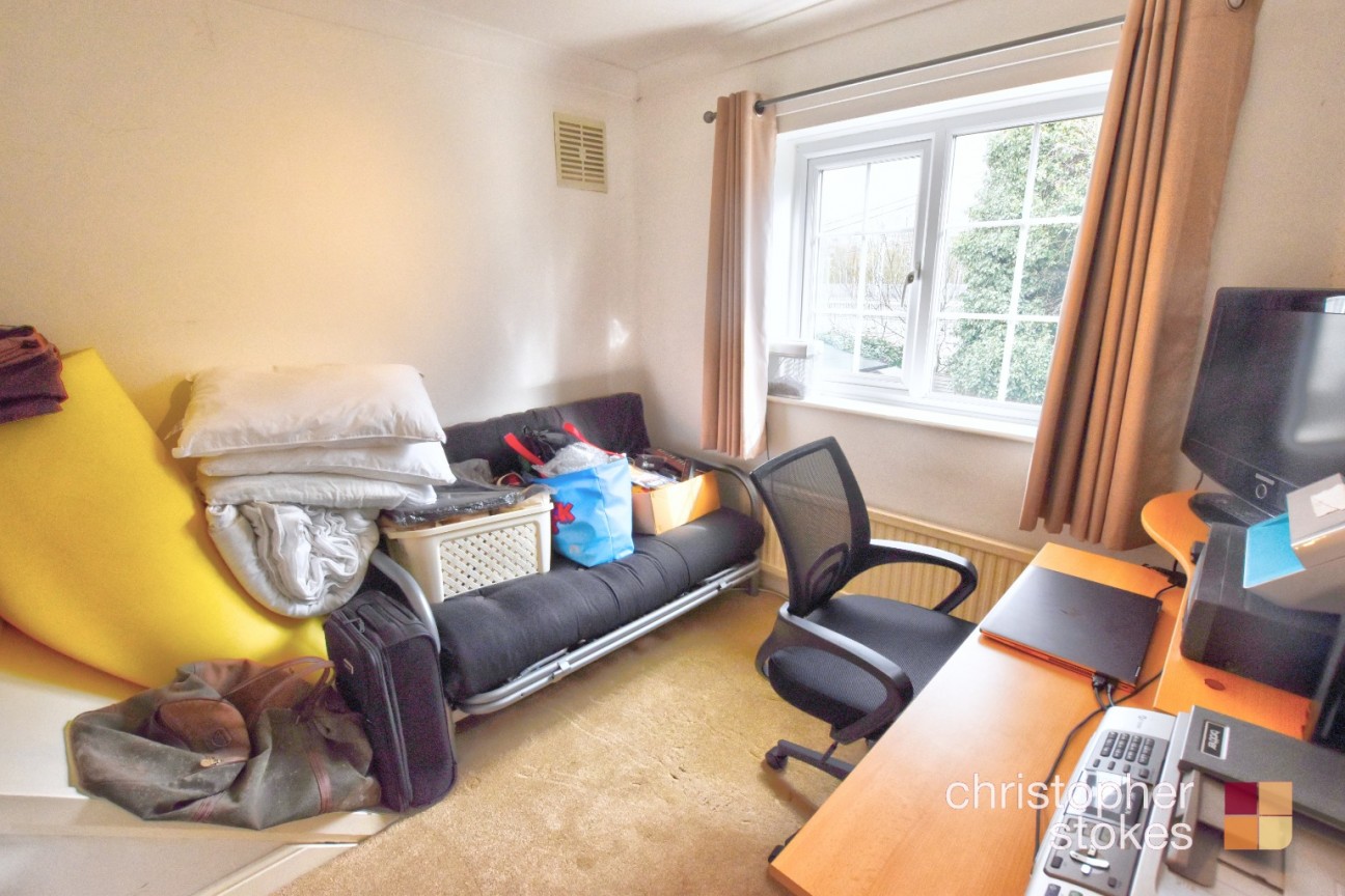 Southmead Crescent, Cheshunt, Waltham Cross, Hertfordshire, EN8 8UU