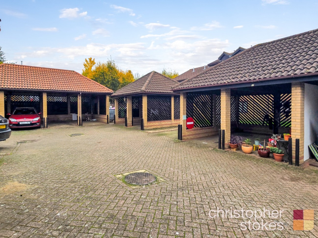 Maple Leaf Court, Cross Road, Waltham Cross, Hertfordshire, EN8 7HU