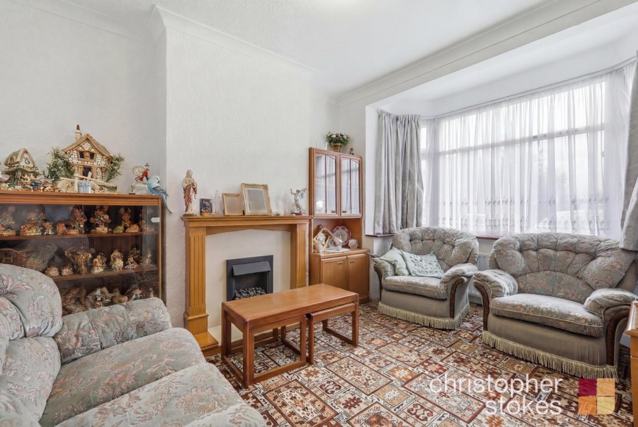 Northfield Road, Waltham Cross, Hertfordshire, EN8 7RG