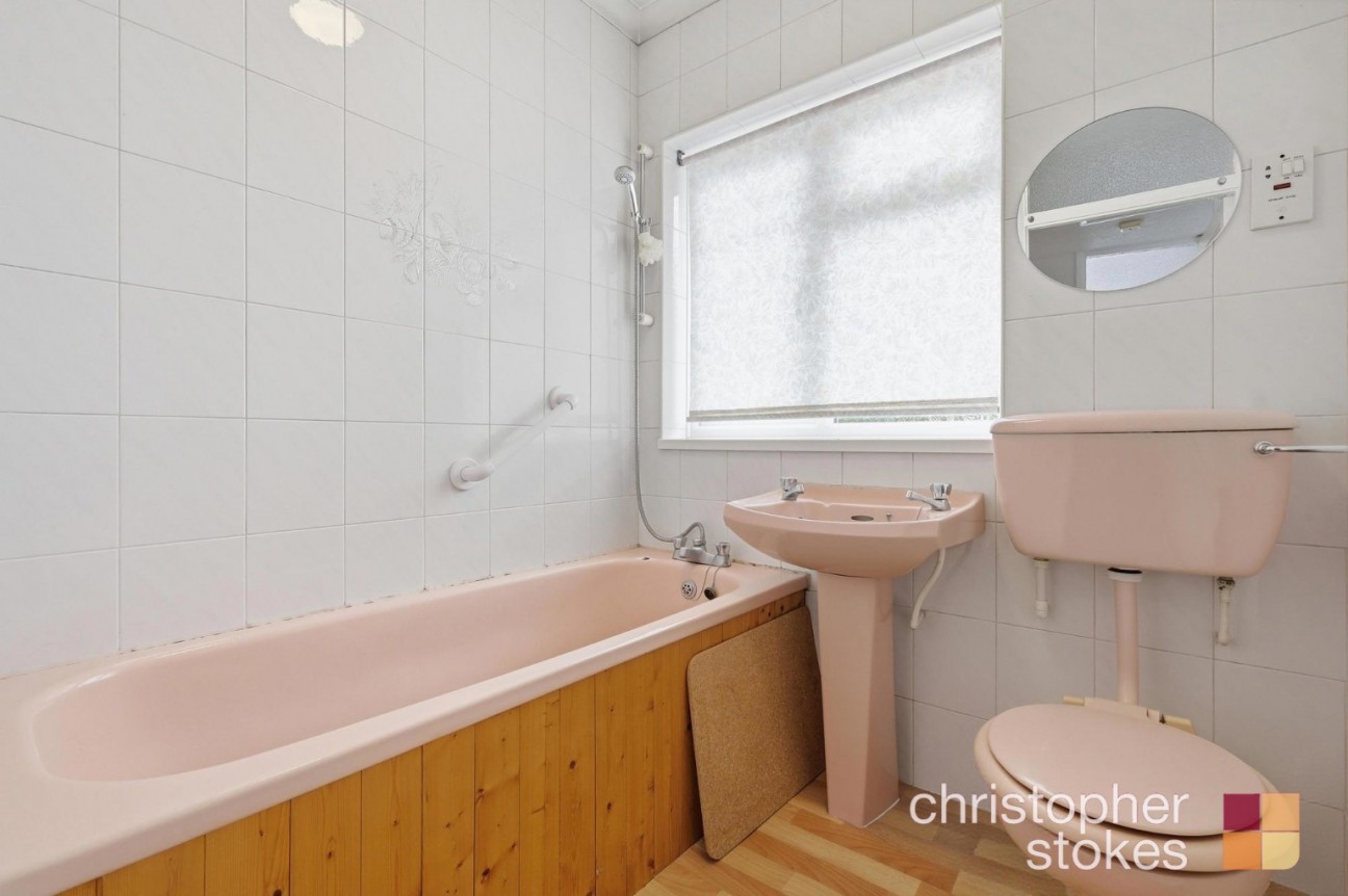 Northfield Road, Waltham Cross, Hertfordshire, EN8 7RG