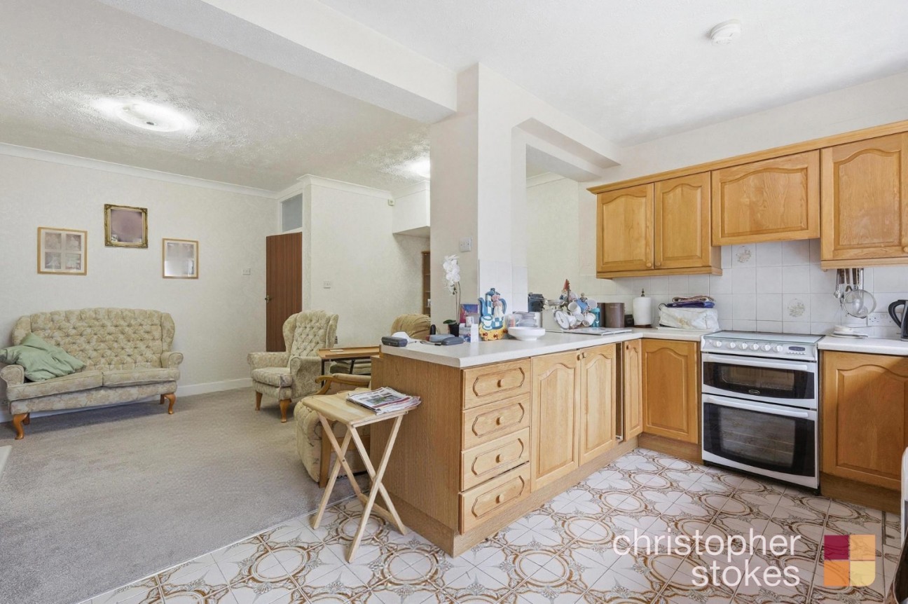 Northfield Road, Waltham Cross, Hertfordshire, EN8 7RG