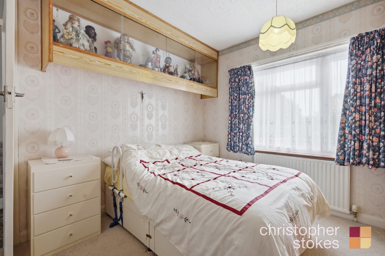 Northfield Road, Waltham Cross, Hertfordshire, EN8 7RG