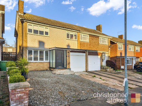 Hilltop Close, Cheshunt, Waltham Cross, Hertfordshire, EN7 6QN