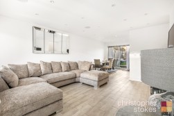 Hilltop Close, Cheshunt, Hertfordshire, EN7 6QN