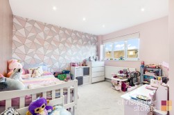 Hilltop Close, Cheshunt, Hertfordshire, EN7 6QN