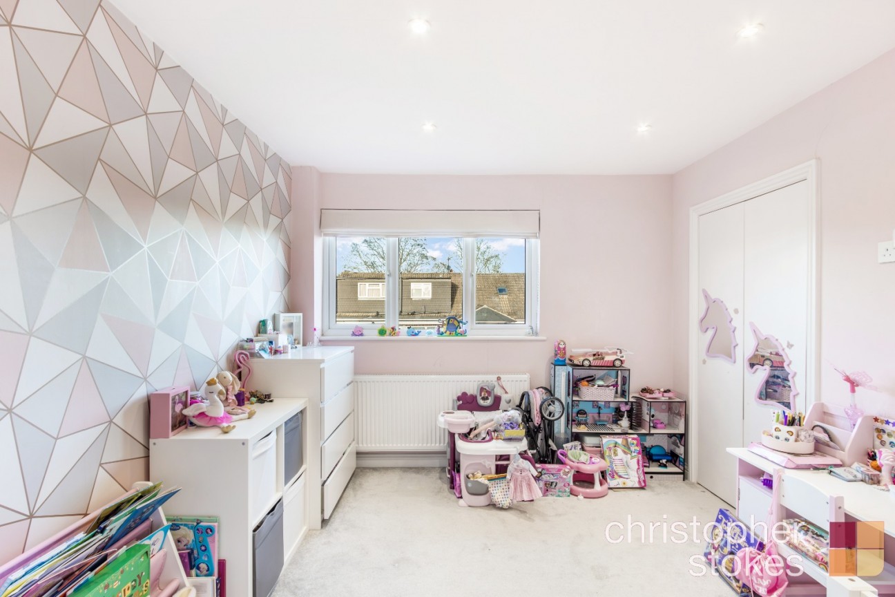 Hilltop Close, Cheshunt, Hertfordshire, EN7 6QN