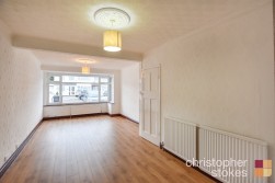 Albany Park Avenue, Enfield, Greater London, EN3 5NZ