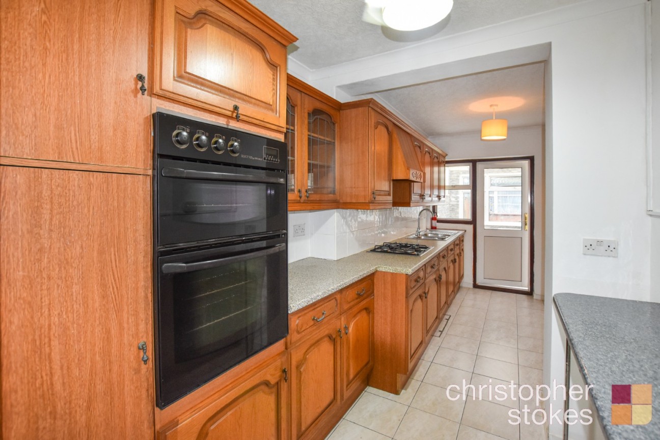 Albany Park Avenue, Enfield, Greater London, EN3 5NZ
