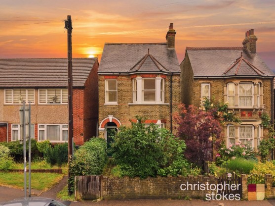 Churchgate Road, Cheshunt,Hertfordshire, EN8 9EL