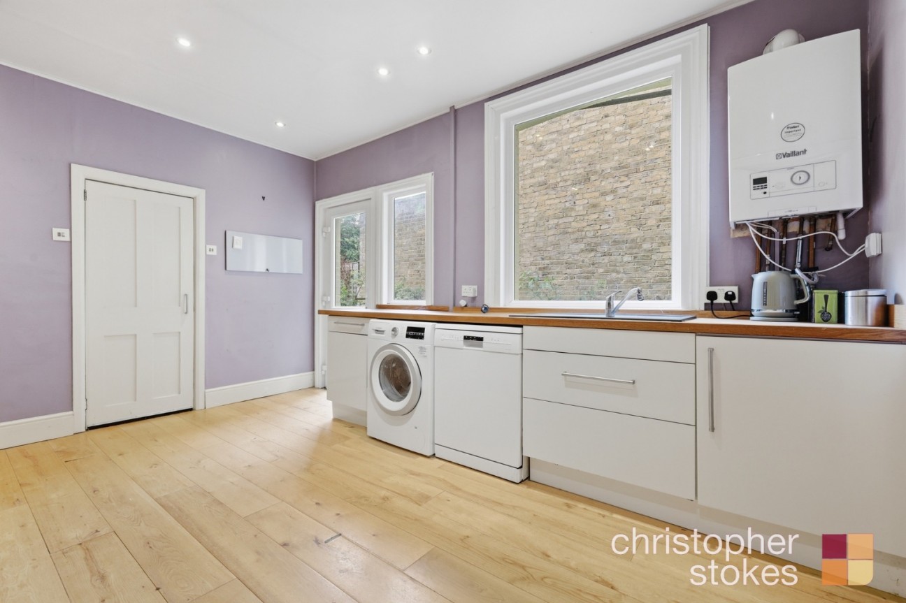Churchgate Road, Cheshunt,Hertfordshire, EN8 9EL