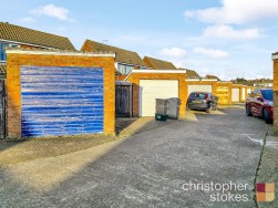 Ousden Drive, Cheshunt, Waltham Cross, Hertfordshire, EN8 9RL