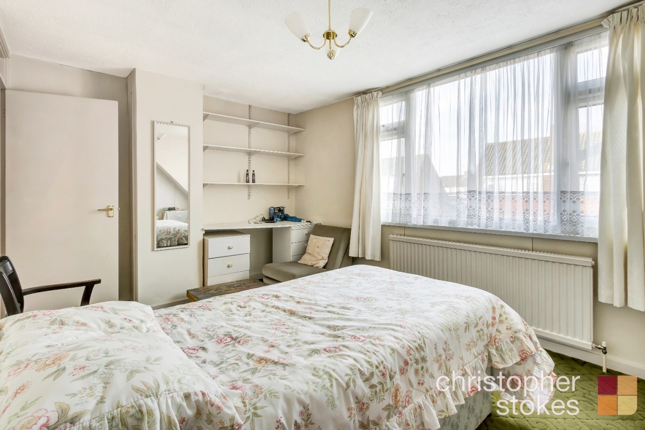 Ousden Drive, Cheshunt, Waltham Cross, Hertfordshire, EN8 9RL