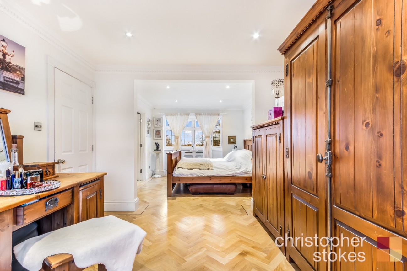 Dig Dag Hill, Cheshunt, Hertfordshire, EN7 6NS
