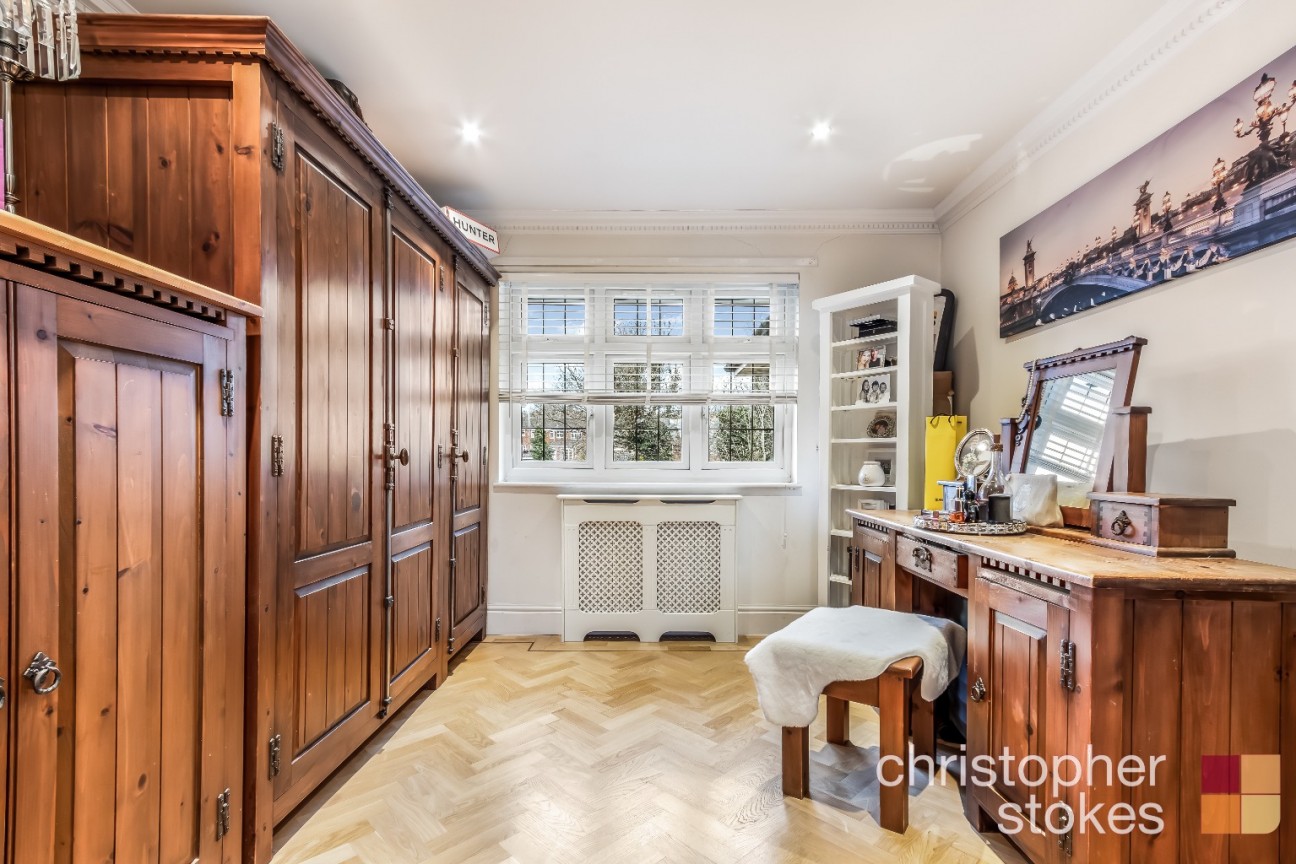 Dig Dag Hill, Cheshunt, Hertfordshire, EN7 6NS