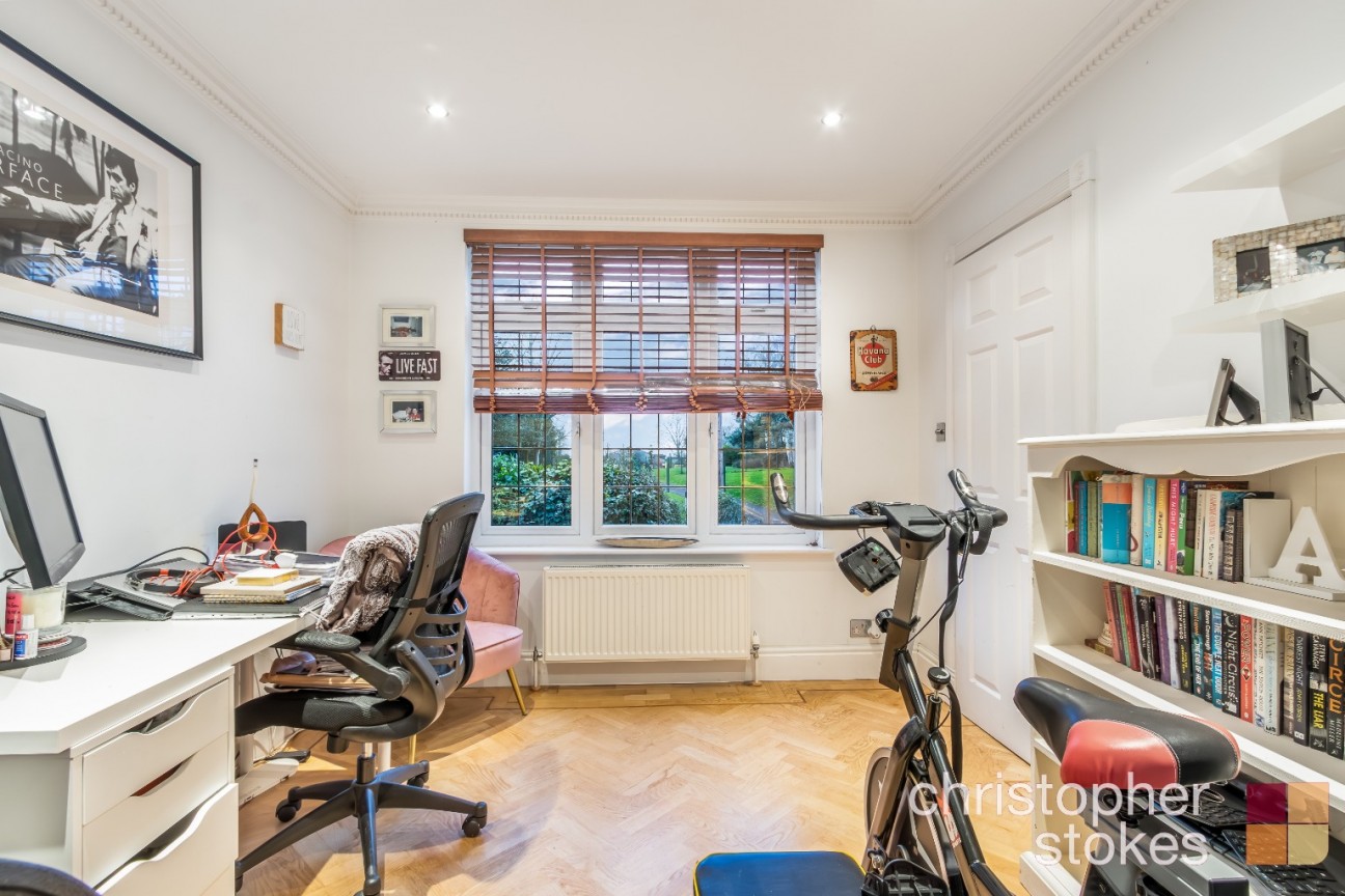 Dig Dag Hill, Cheshunt, Hertfordshire, EN7 6NS