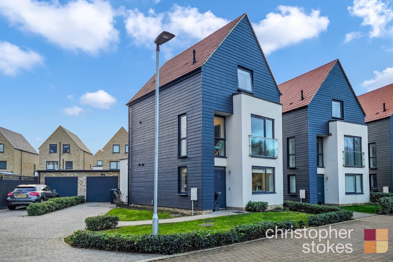 Willow Tree Drive, Waltham Cross, Hertfordshire, EN8 7FL