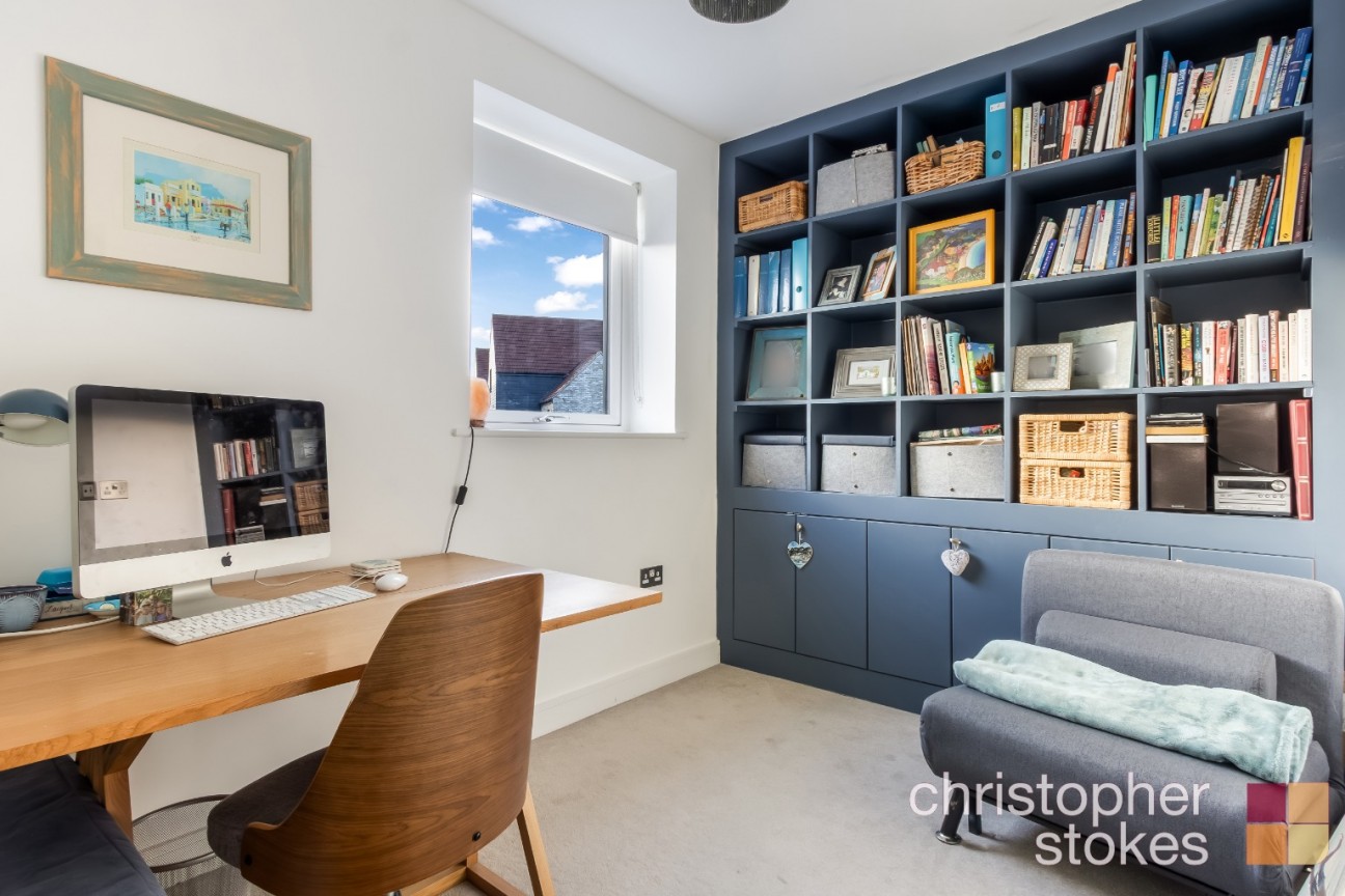 Willow Tree Drive, Waltham Cross, Hertfordshire, EN8 7FL