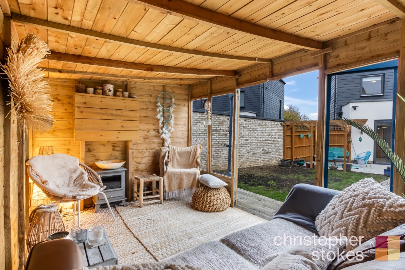 Willow Tree Drive, Waltham Cross, Hertfordshire, EN8 7FL