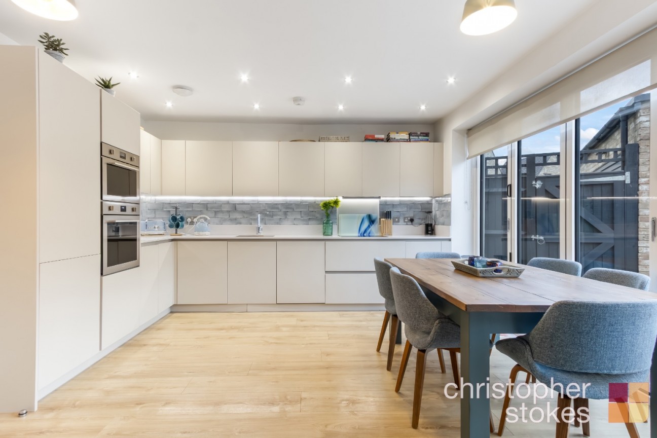 Willow Tree Drive, Waltham Cross, Hertfordshire, EN8 7FL