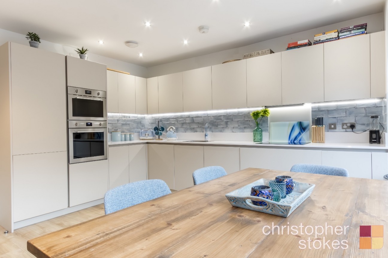 Willow Tree Drive, Waltham Cross, Hertfordshire, EN8 7FL